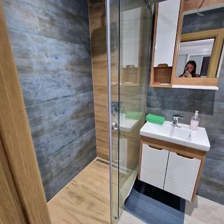 Deluxe Apartment *